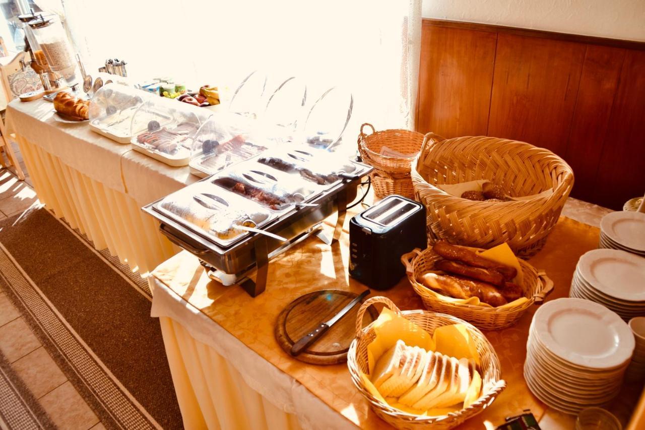 Hotel Charlott 3*